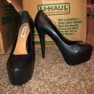 Steve Madden Dejavu leather heels